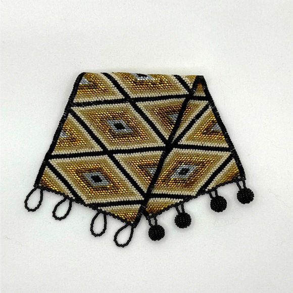 Geometric Beaded Bracelet - Black, Gold, White - Picture 2 of 4